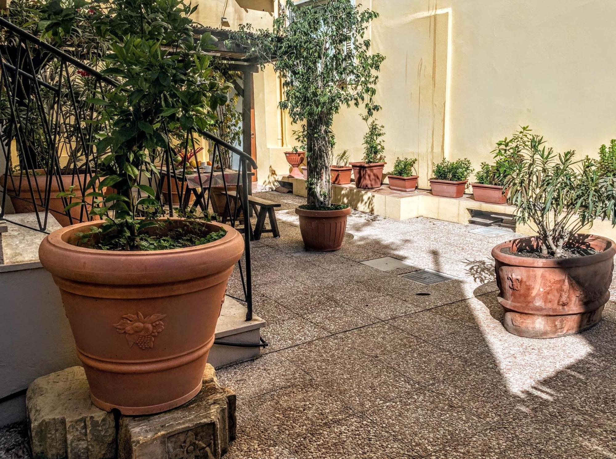 Апартаменты Oasi Urbana Con Terrazza E Vista Кальяри Экстерьер фото