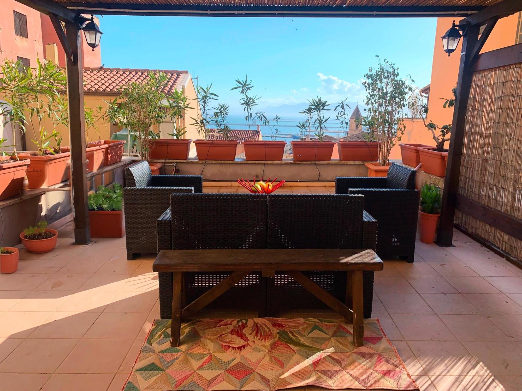Апартаменты Oasi Urbana Con Terrazza E Vista Кальяри Экстерьер фото