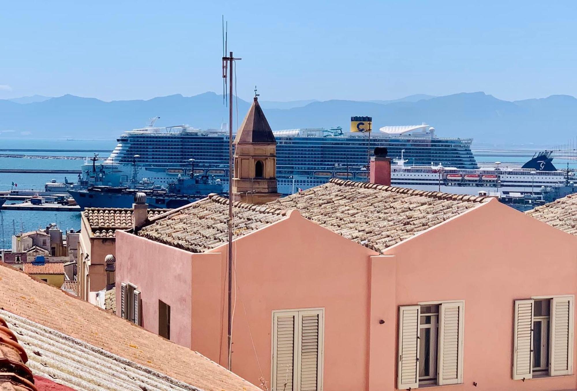 Апартаменты Oasi Urbana Con Terrazza E Vista Кальяри Экстерьер фото